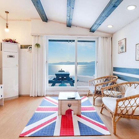 Soulmate Pension Namhae Exterior foto