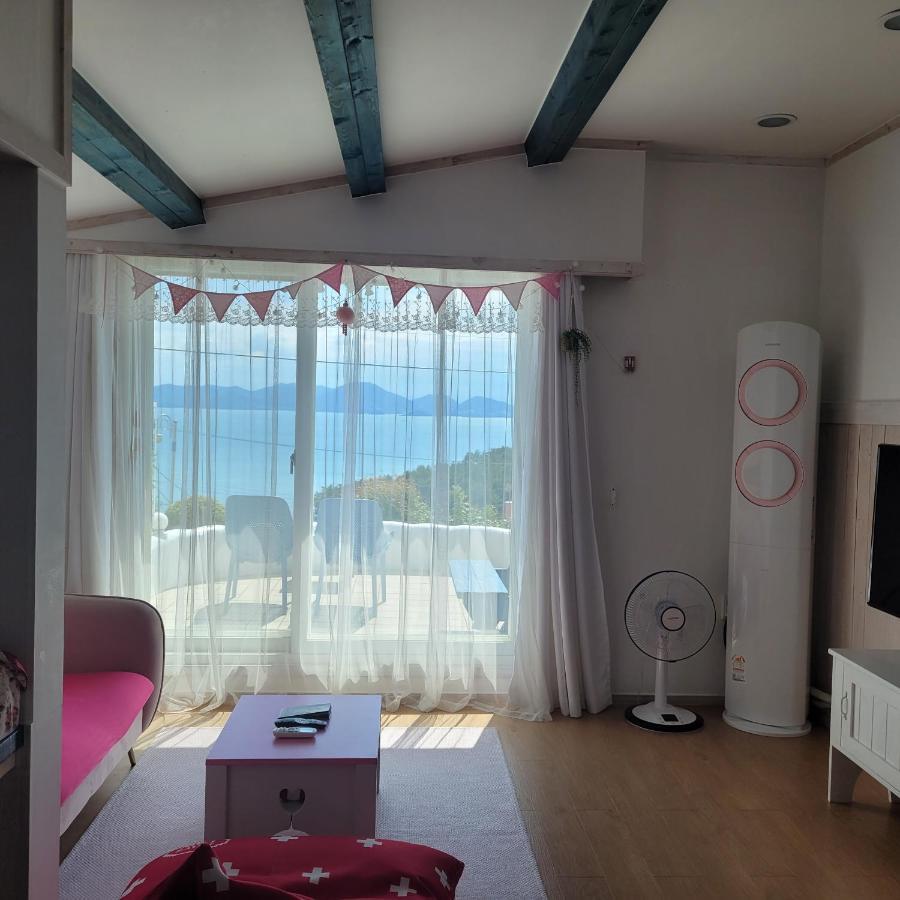 Soulmate Pension Namhae Exterior foto